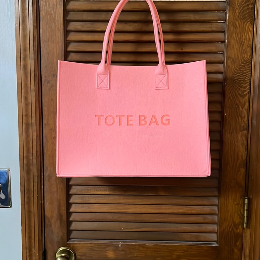 Women’s summer pink Tote Bag Great size  16 inches long by 12 inches tall 6 in